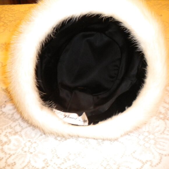 Vintage Bonwit Teller White Fur Hat - Picture 3 of 5
